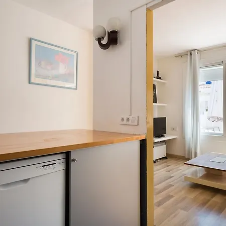 U Nique Apartman *