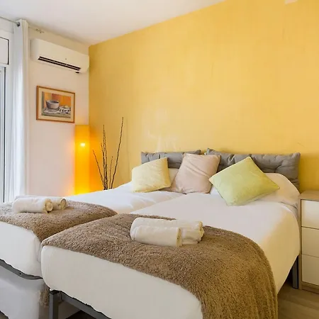 U Nique Apartman