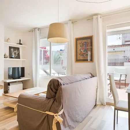 U Nique Apartman *